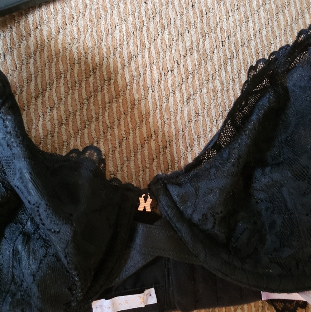 Savage x fenty black lace bra - Picture 3 of 5